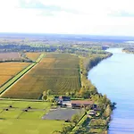 Penzion Les Cinq Sens Du Chateau Mayne Lalande Castelnau-de-Médoc