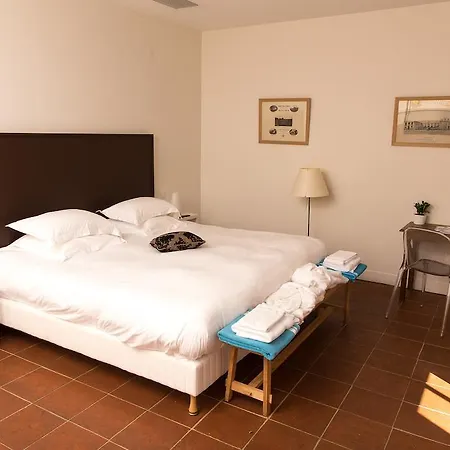 Les Cinq Sens Du Chateau Mayne Lalande Affittacamere