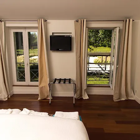 Les Cinq Sens Du Chateau Mayne Lalande *