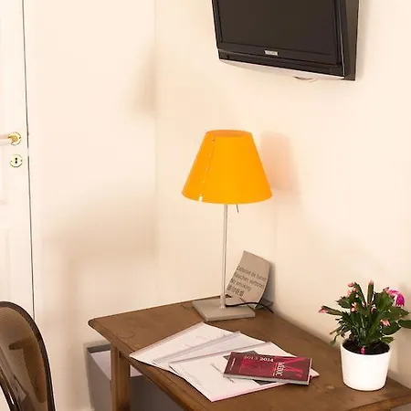 Pensjonat Les Cinq Sens Du Chateau Mayne Lalande *