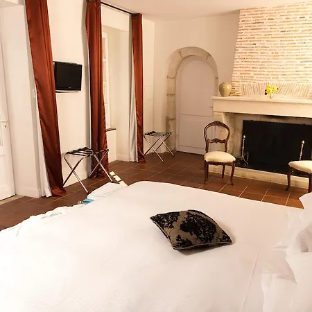 Les Cinq Sens Du Chateau Mayne Lalande